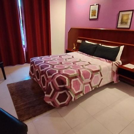 Teo Motel Montecarlo מראה חיצוני תמונה